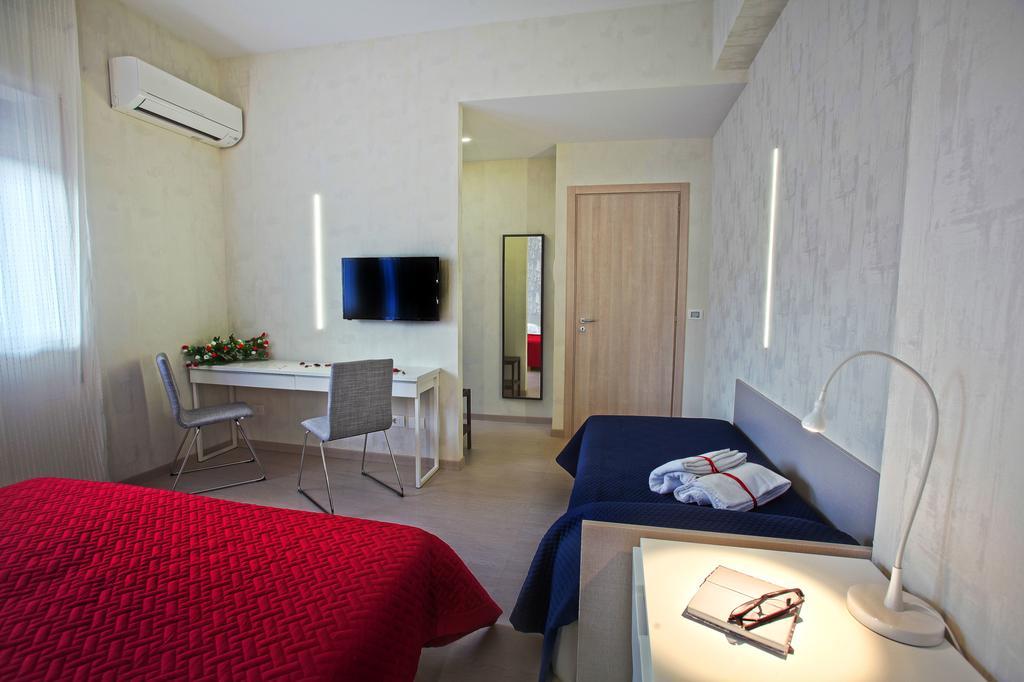 Hotel Kroma Ragusa Luaran gambar