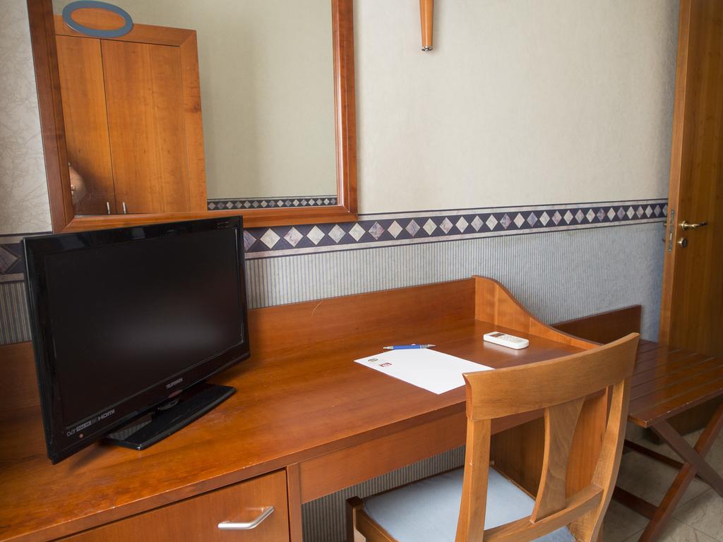 Hotel Kroma Ragusa Luaran gambar
