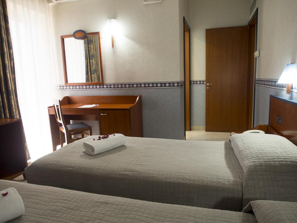 Hotel Kroma Ragusa Luaran gambar