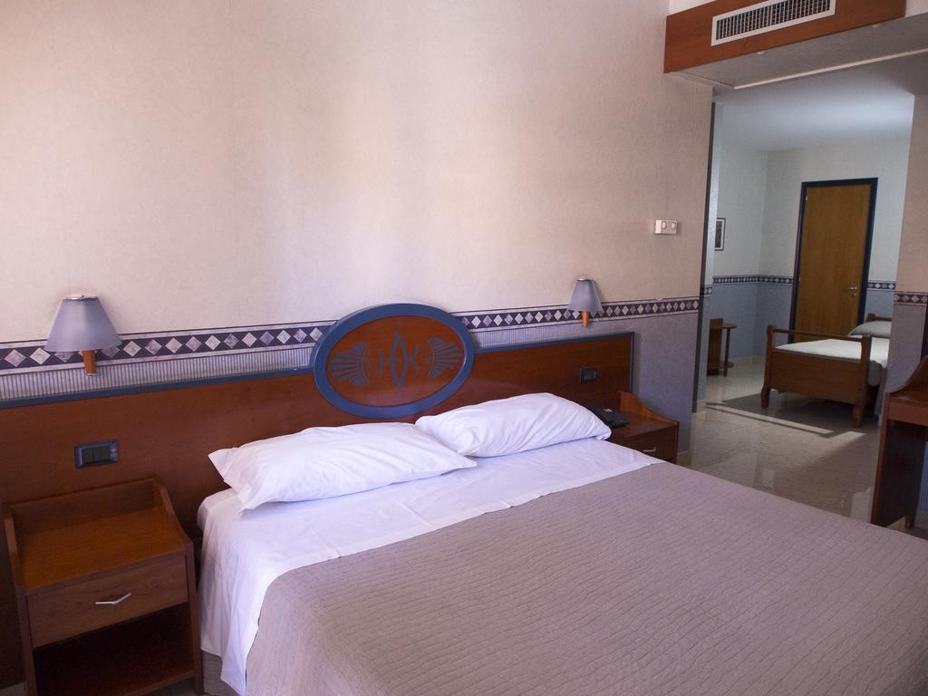 Hotel Kroma Ragusa Luaran gambar