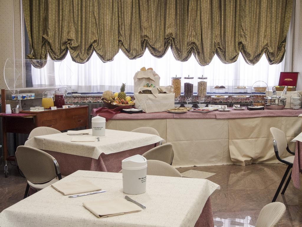 Hotel Kroma Ragusa Luaran gambar
